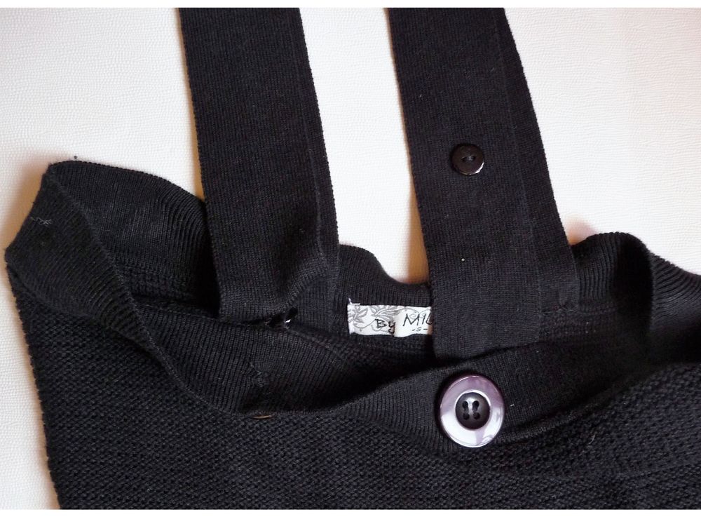 Tunique/ Top Noir Cintr&eacute; &agrave; Bretelles- Taille S- By Milla Vêtements