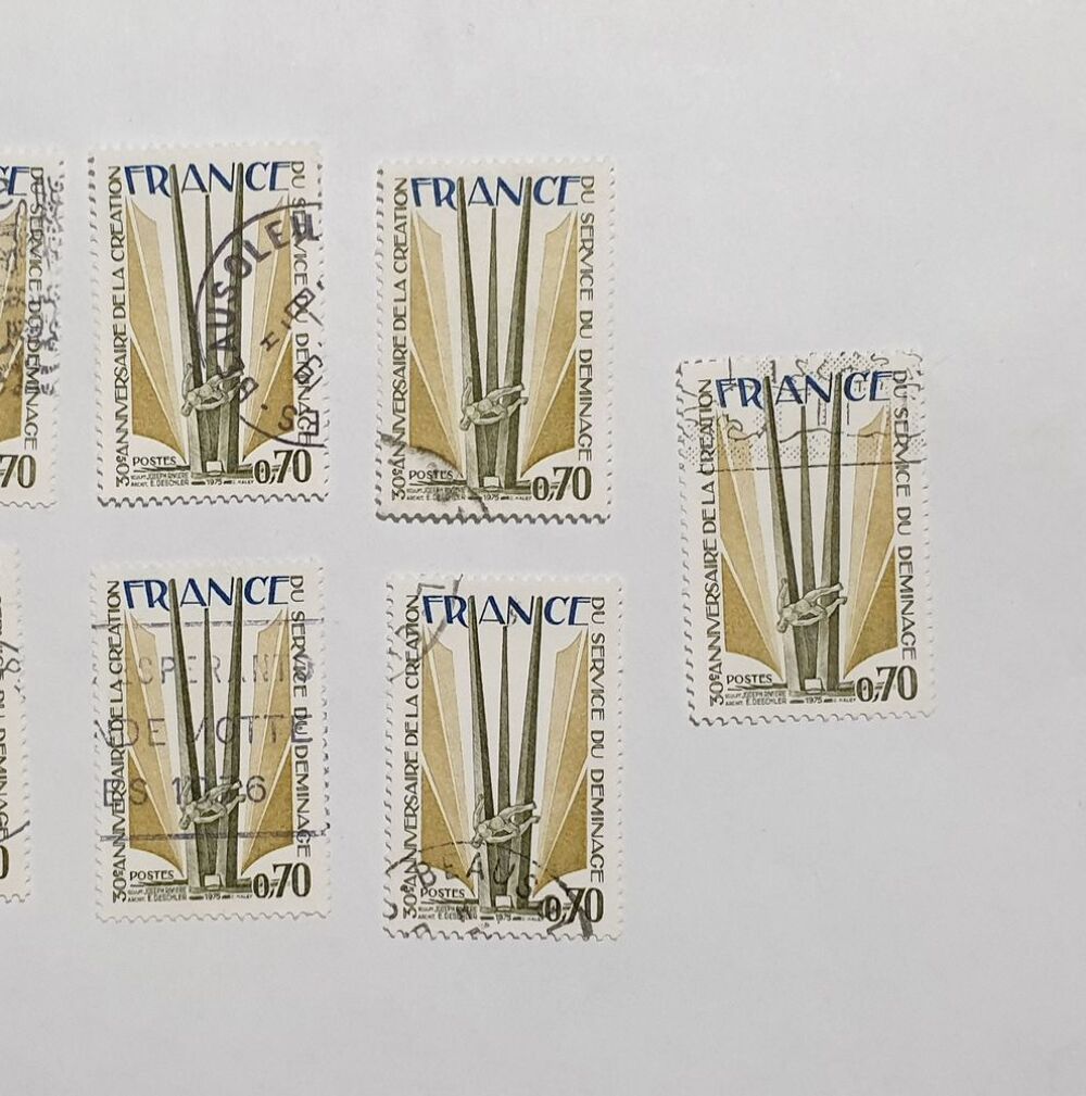 Timbre france 30&deg; anni cr&eacute;ation d&eacute;minage 1975 lot 0.40 eur 