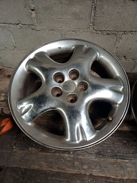 Pi&egrave;ces et &eacute;quipements Voiture Pi&egrave;ces et &eacute;quipements Voiture  occasion Tours 37000