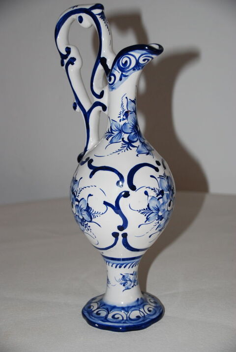 Vase en cramique bleue  80 Sanary-sur-Mer (83)