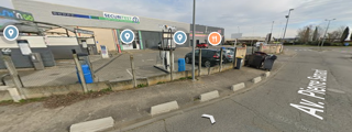  Parking / Garage à louer 300 m²