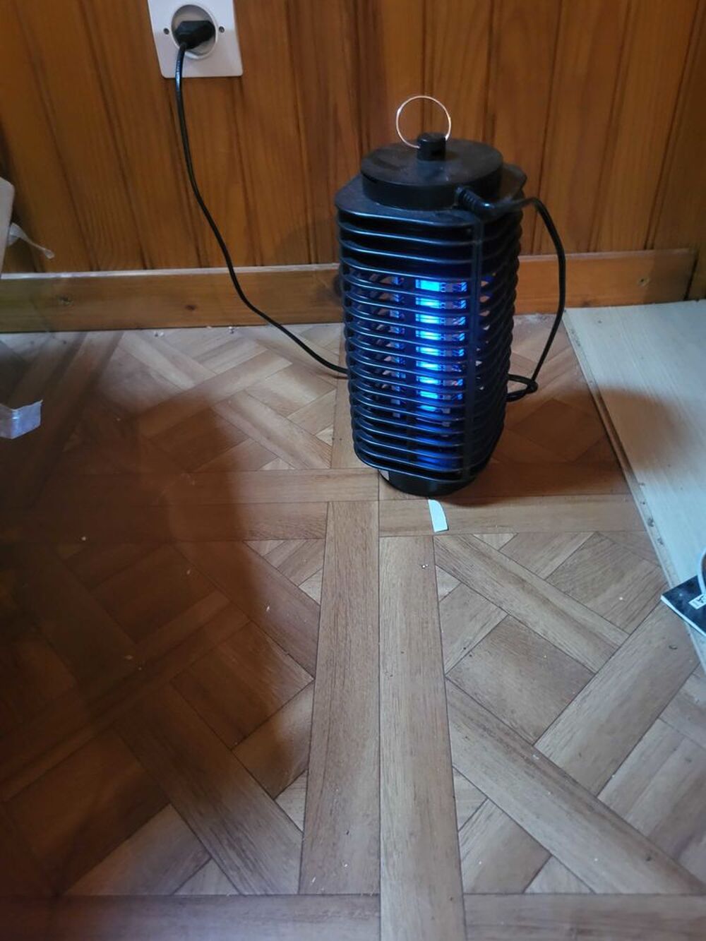 lampe anti insecte Jardin
