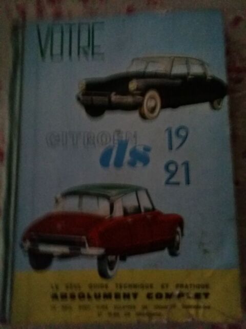 Livre  Votre Citröen DS 19/21 
32 L'Aigle (61)
