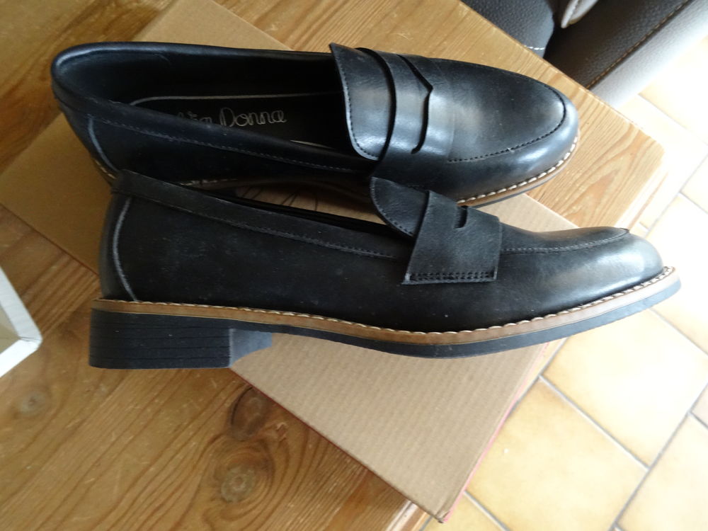 mocassin femme neuf poinyure 38 Chaussures