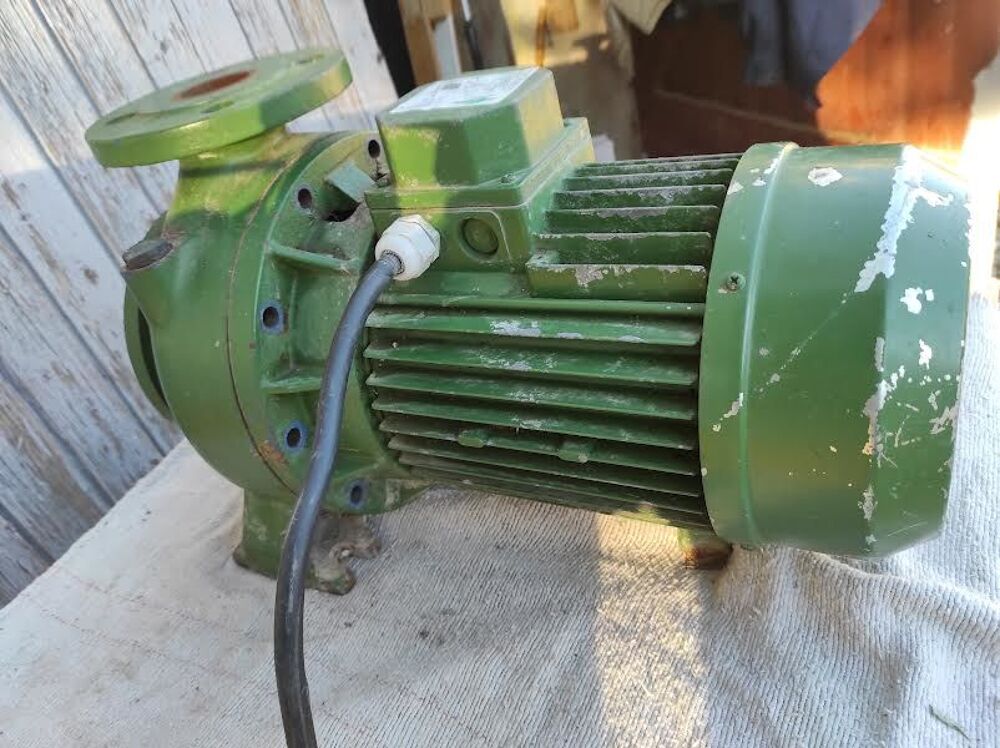 pompe &eacute;lectrique Jardin