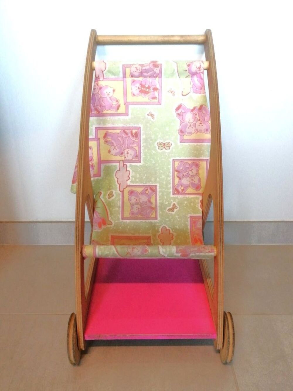 Poussette jouet en bois pour enfant Jeux / jouets