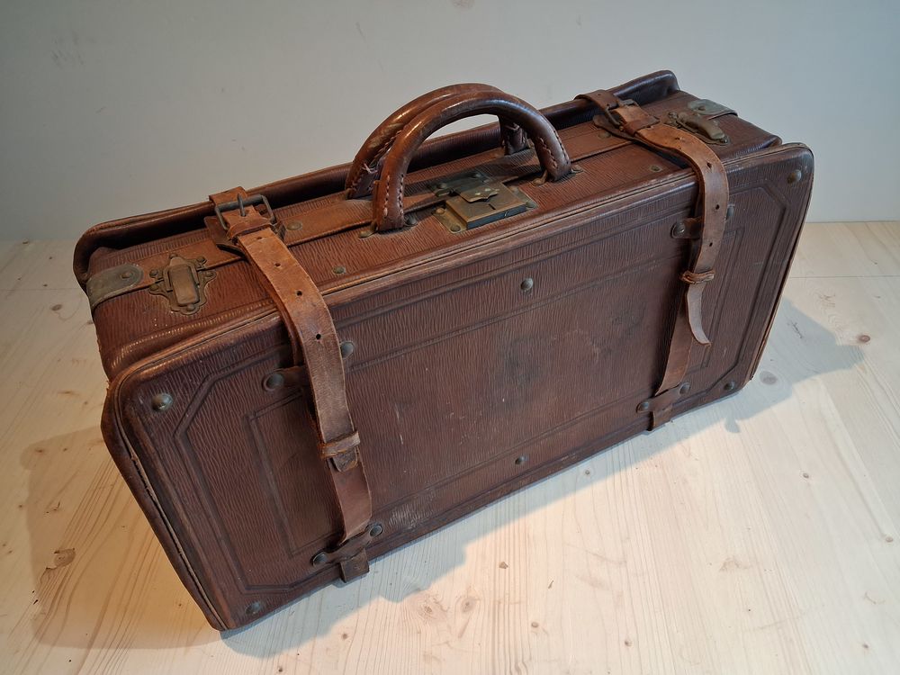 Valise ancienne cuir Décoration