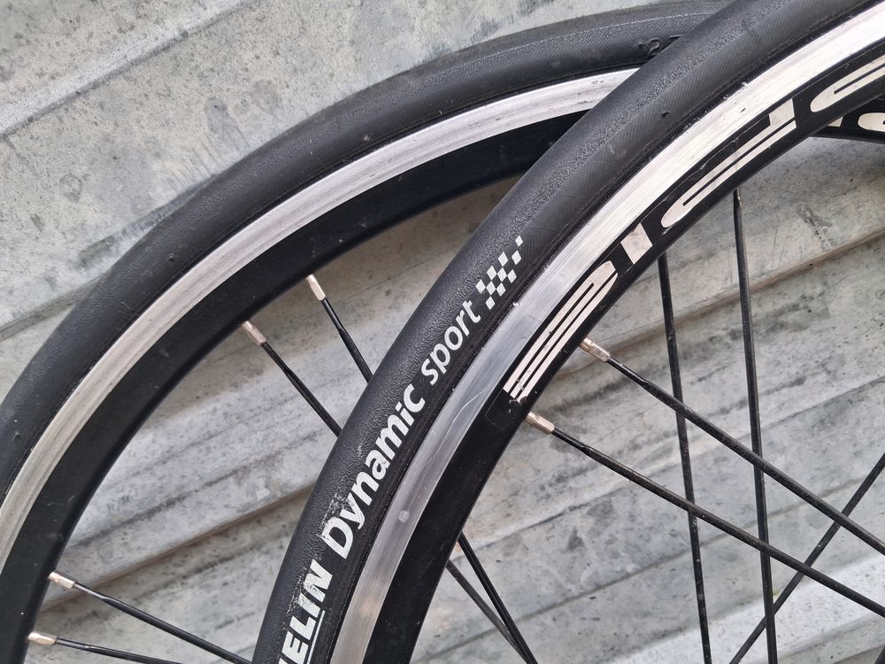 roue de velo de course Vélos