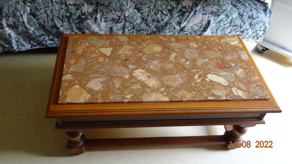 table basse dessus marbre Meubles