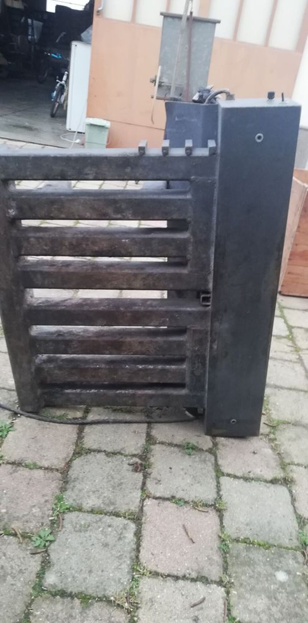Circulateur d'air chaud TIFON pour foyer ouvert de chemin&eacute;e Meubles