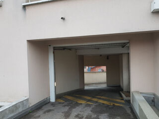  Parking / Garage � louer 24 m�