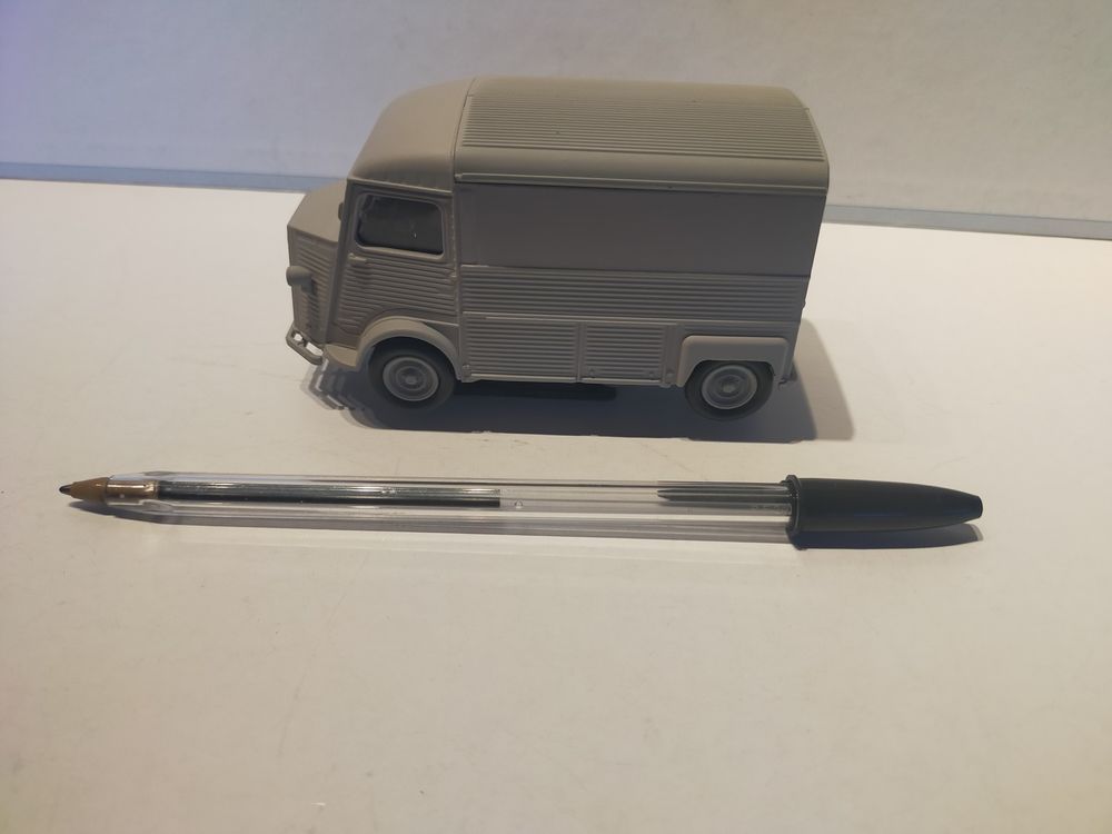 miniature Tube H Citro&euml;n gris au 1/43e
Jeux / jouets