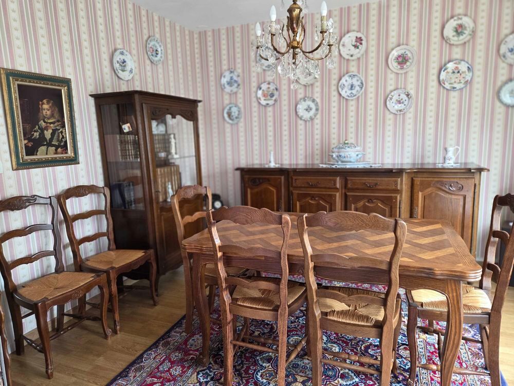 SALLE A MANGER Meubles