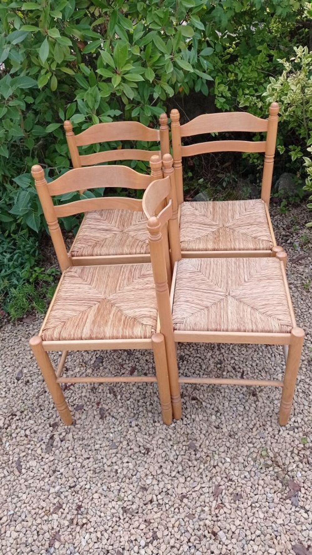 Lot de 4 chaises en bois Meubles