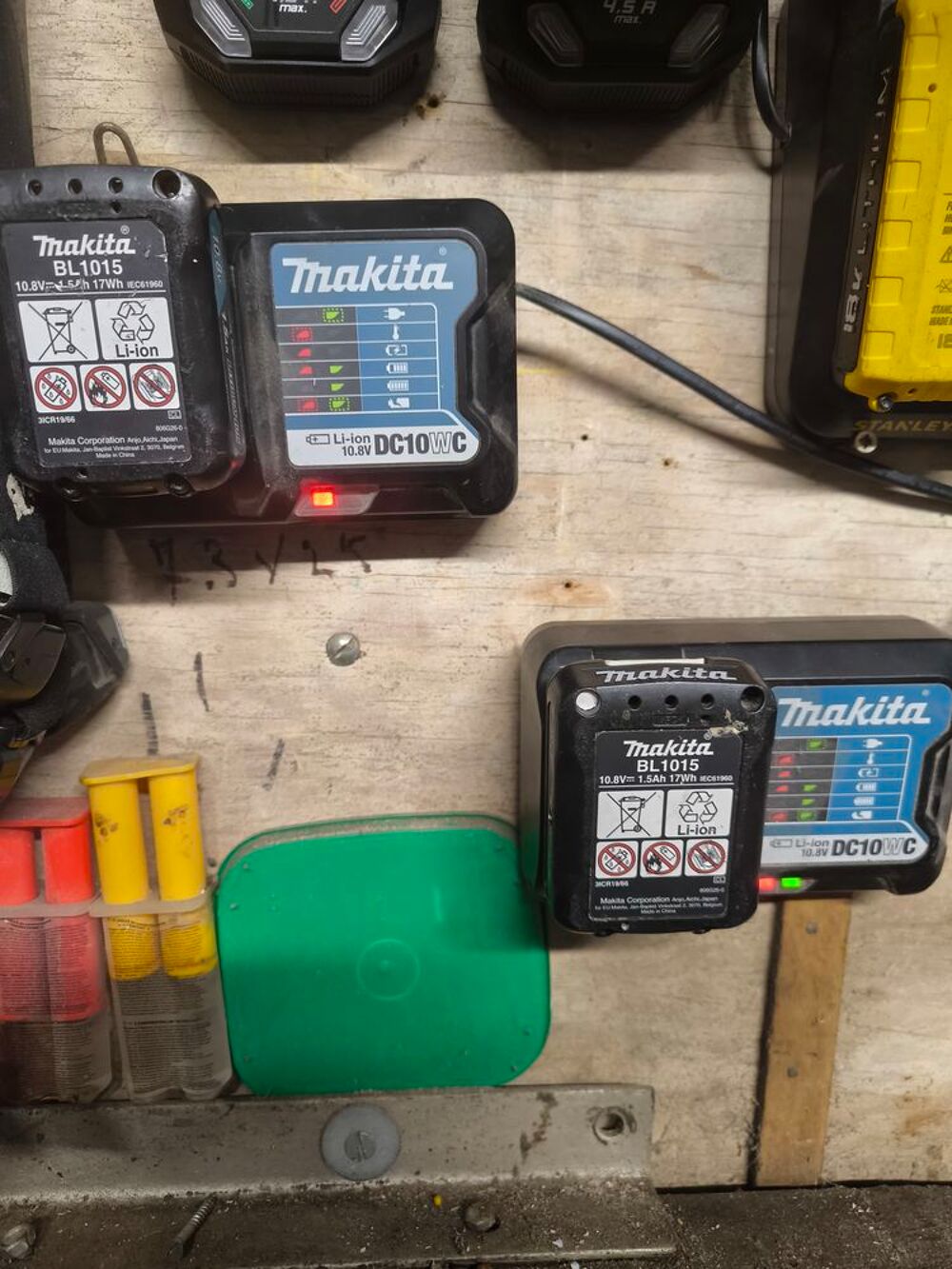 2 viseuse Makita Bricolage