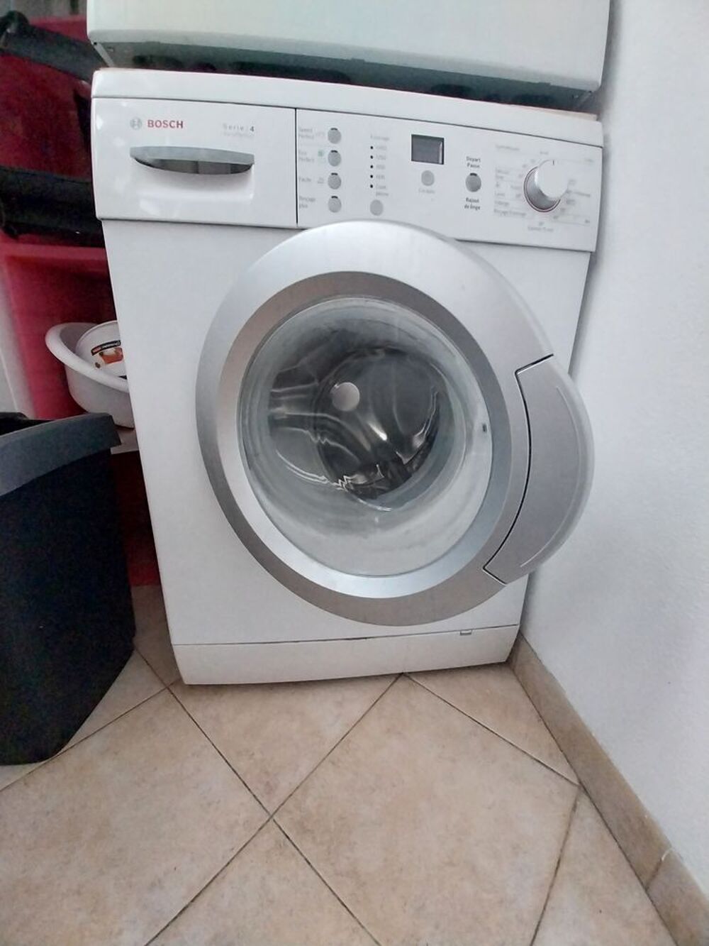 Machine &agrave; laver BOSCH / A+++ , 7 Kg / comme NEUVE Electromnager