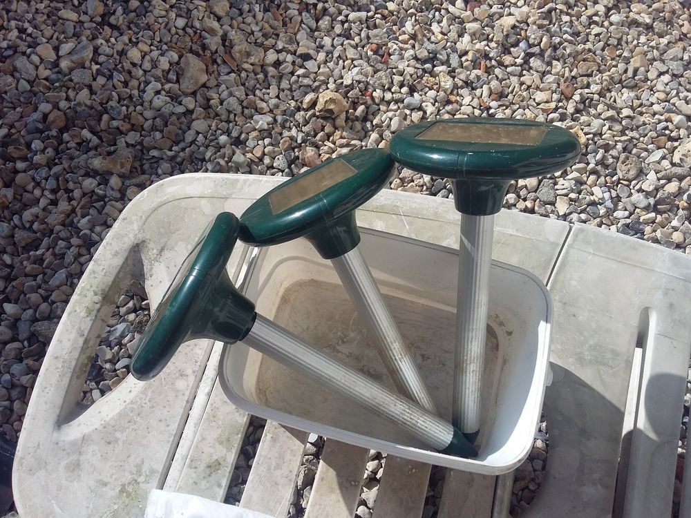 Anti taupe solaire provenance Ducatillon Jardin