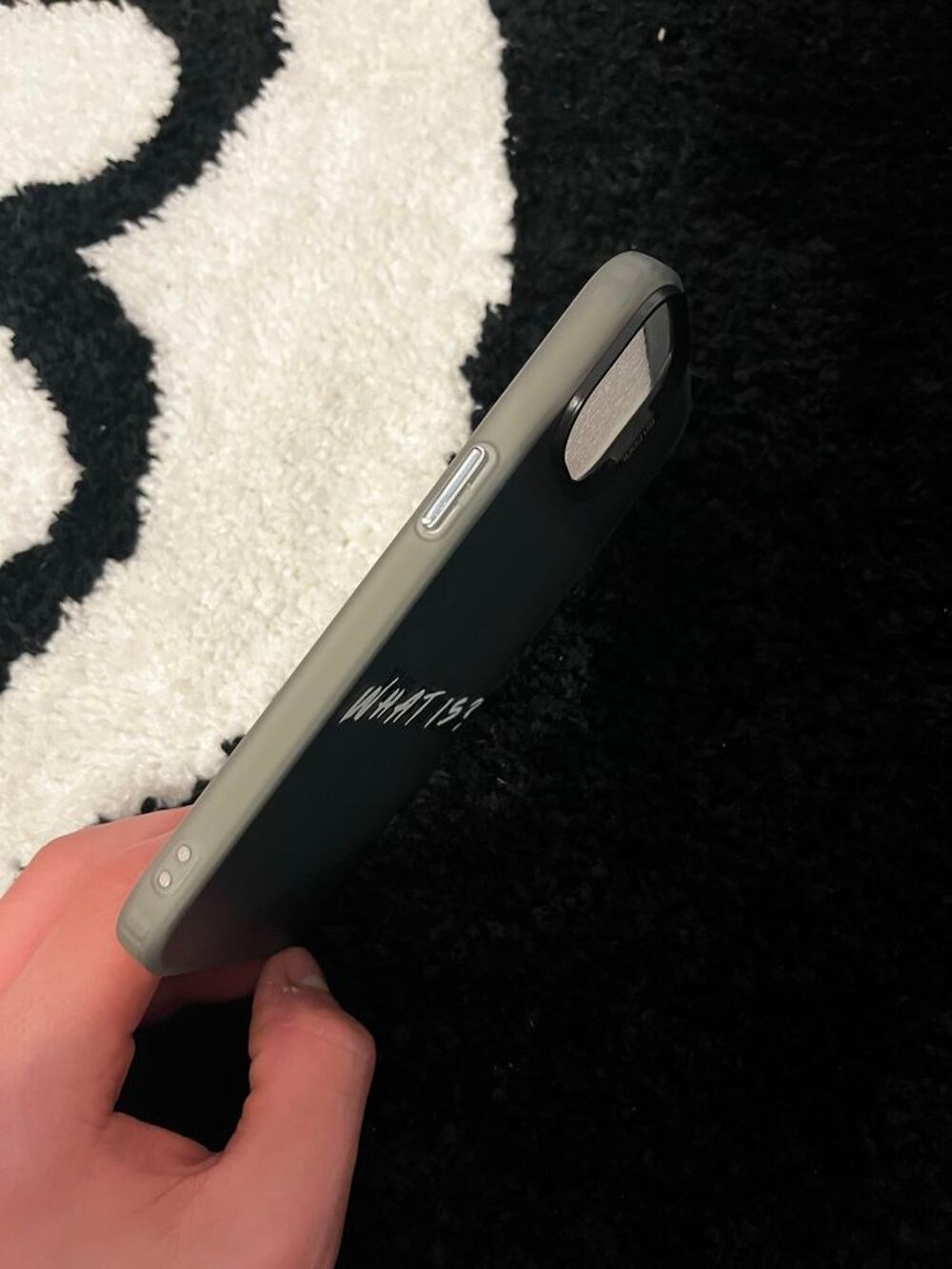 Coque The Kooples pour iPhone 15 €" neuve, jamais utilis&eacute;e &eth;Ÿ"&plusmn;oe&uml; Accessoires