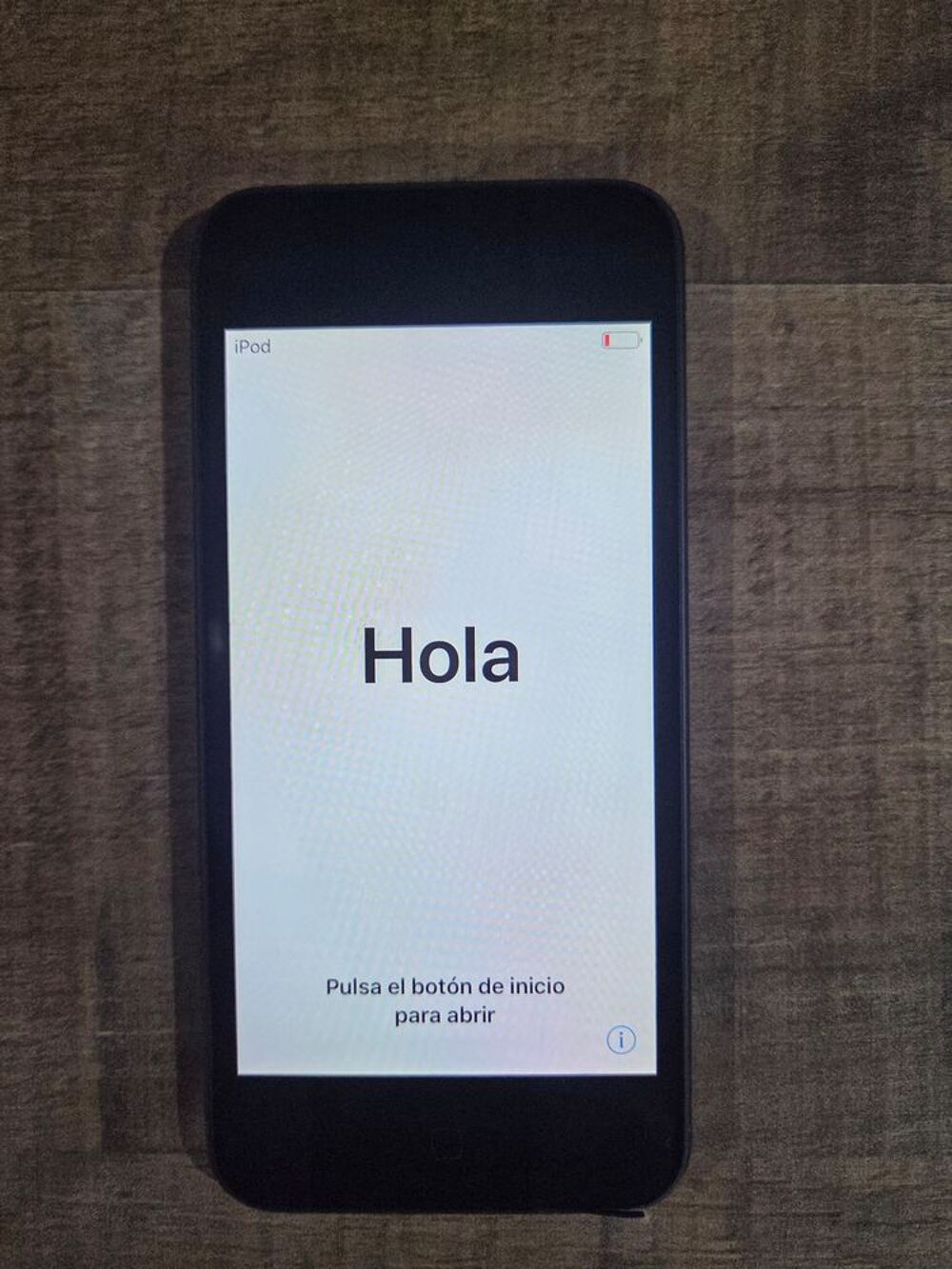 Ipod Touch Model A1574 6&egrave;me g&eacute;n&eacute;ration couleur gris 64GB Téléphones et tablettes