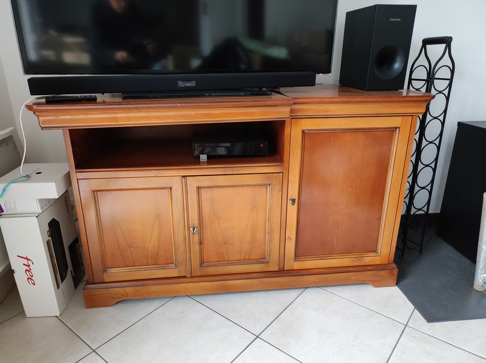 Beau meuble de t&eacute;l&eacute;vision/DVD Meubles
