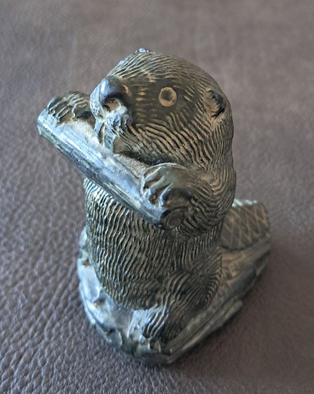 sculpture figurine animali&egrave;re en r&eacute;sine finition pierre Décoration