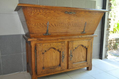 BAHUT - bar 150 Saint-Rapha�l (83)