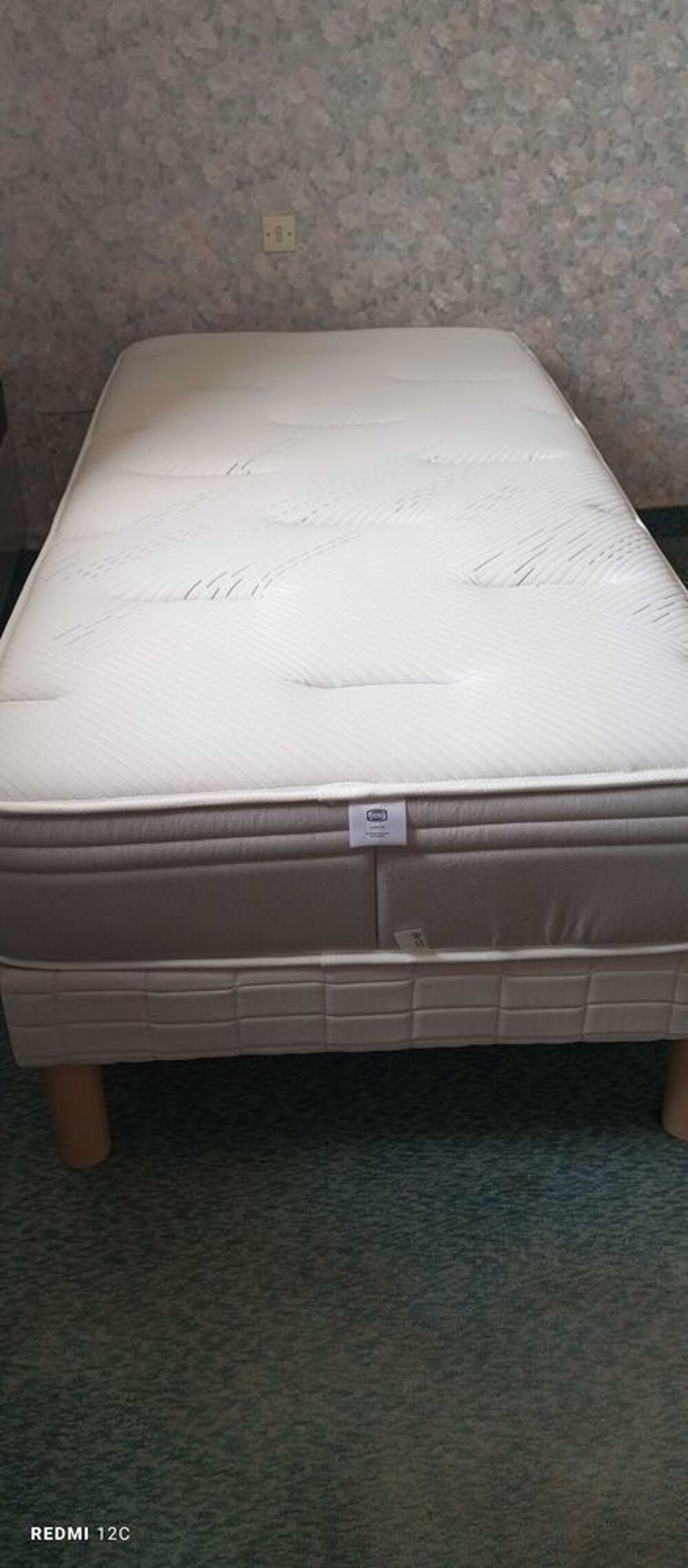 matelas Simmons et sommier Epeda 90x190 Meubles