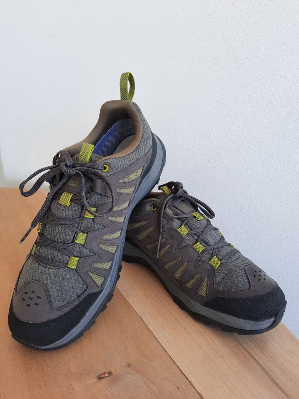 chaussures randonn&eacute;es Salomon Eos Gore-tex
Sports