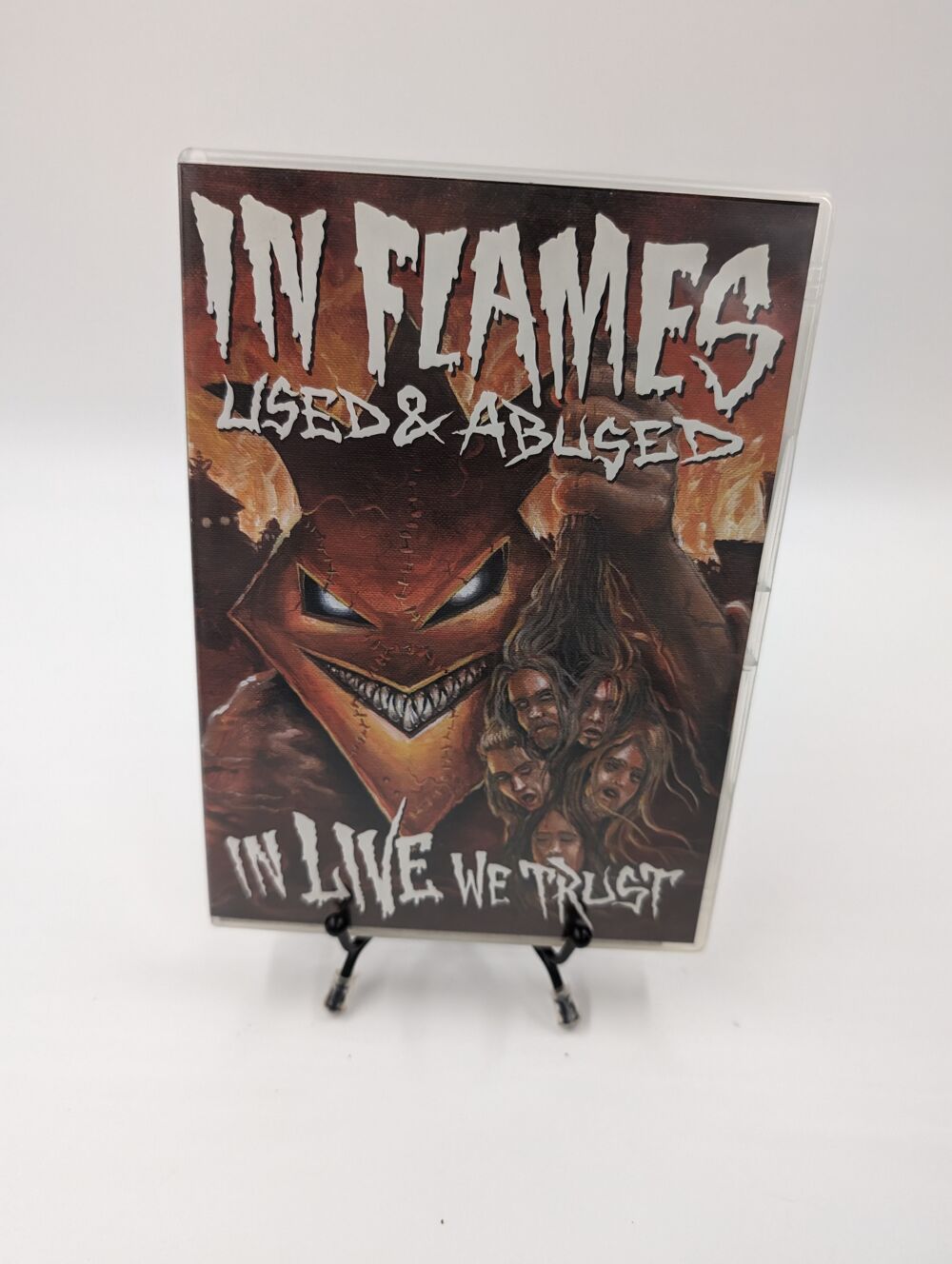 Film DVD In Flames Used &amp; Abused in Live we Trust en boite Photos/Video/TV