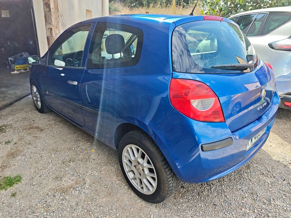 Clio III 1.2 TCE 100CV 2007 occasion 12850 Onet-le-Ch&acirc;teau