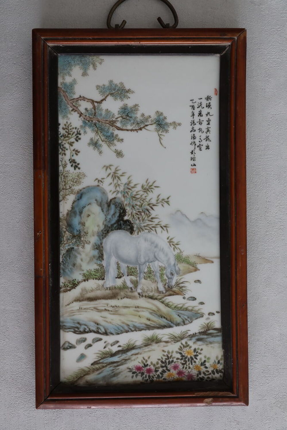 PLAQUE CHINOISE CHEVAL BLANC PEINT A LA MAIN 