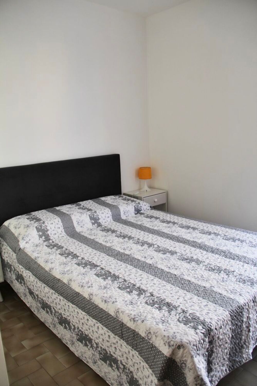   Charmant appartement de 50 m2 idéalement situé, 4 couchages. Provence-Alpes-Côte d'Azur, Le Golfe Juan (06220)