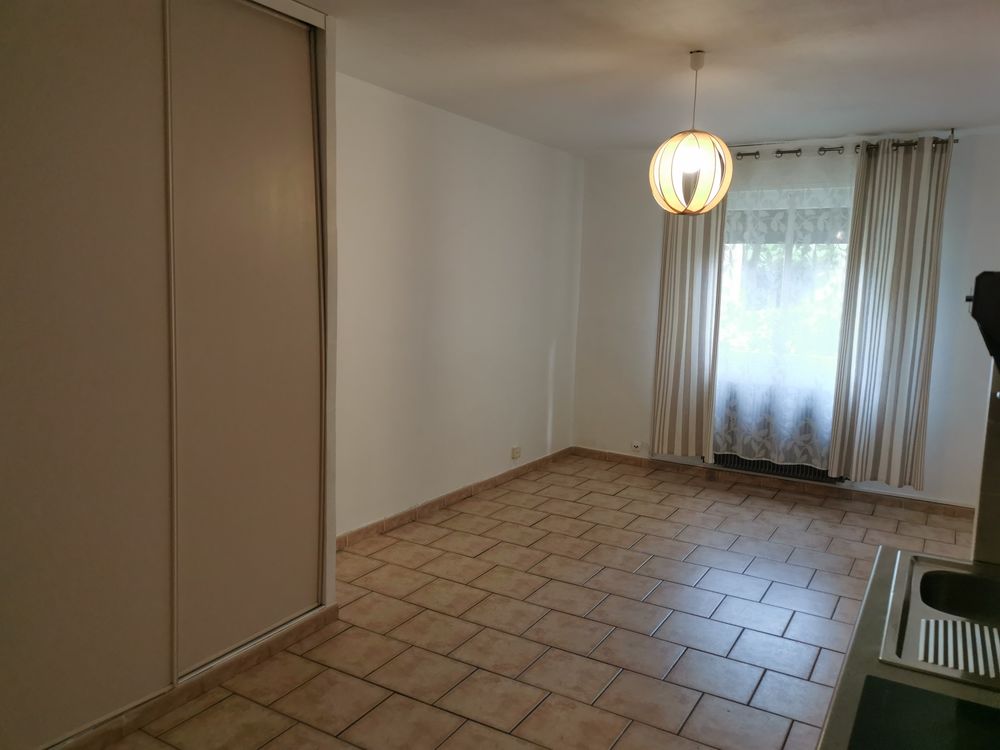 Location Appartement T1 + parking Aix-en-provence