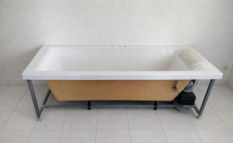 Baignoire baln�o Kinedo 170x70 LED multicolore �tat neuf 1100 La Seyne-sur-Mer (83)