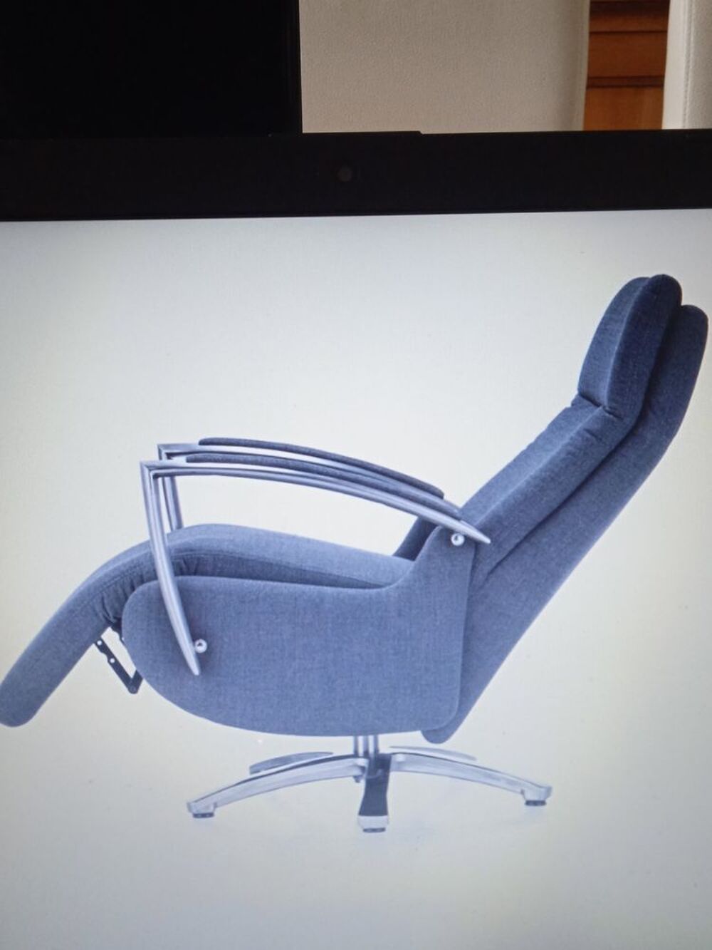 Fauteuil relax &eacute;lectrique en cuir noir Meubles