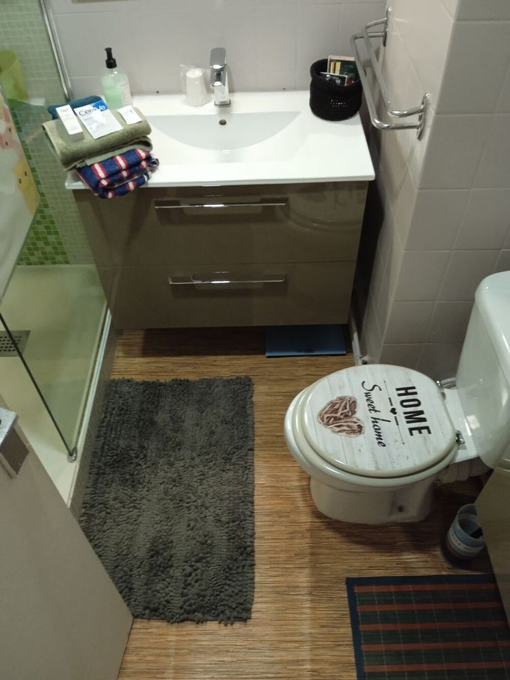   Studio proche centre et gare wifi parking gratuit  Aquitaine, Pau (64000)