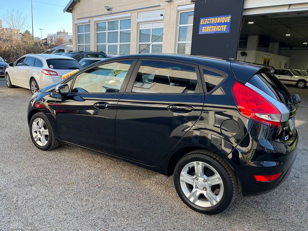 Fiesta 1.4 TDCi 68 Ghia 2009 occasion 42700 Firminy