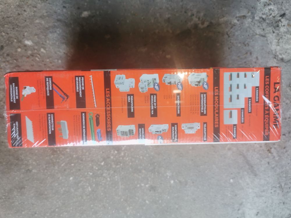 tableau &eacute;lectrique &agrave; &eacute;quiper 2 rang&eacute;es 26 modules 
neuf Bricolage