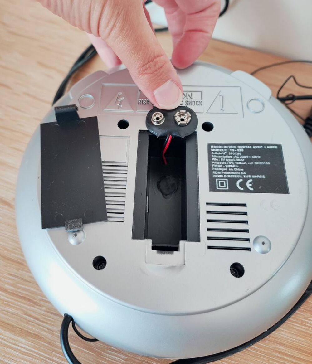 Radio-r&eacute;veil digital avec lampe - Gris - Techno Plus Audio et hifi