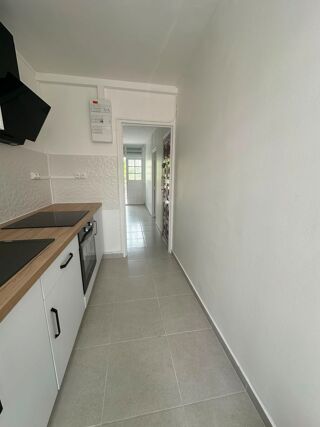  Appartement à louer 4 pièces 56 m²