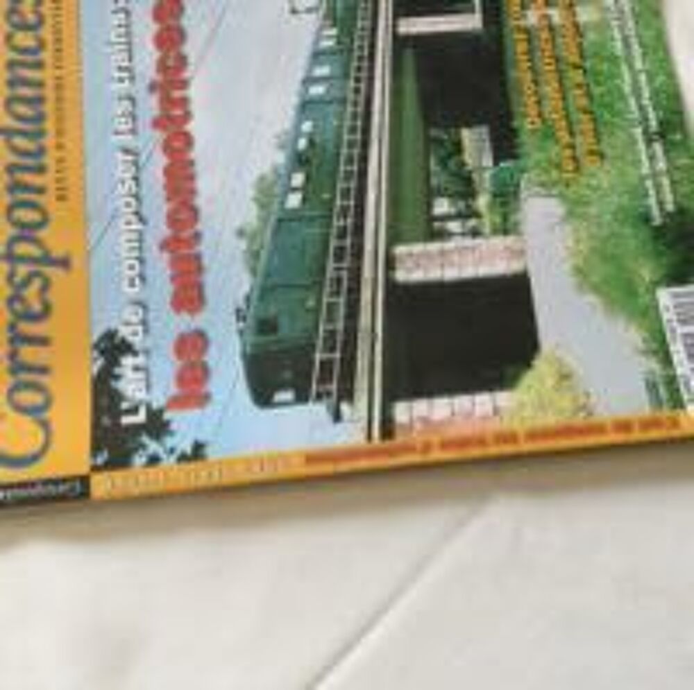 Correspondances. lot de deux revues d'histoire ferroviaire de 2004 Livres et BD