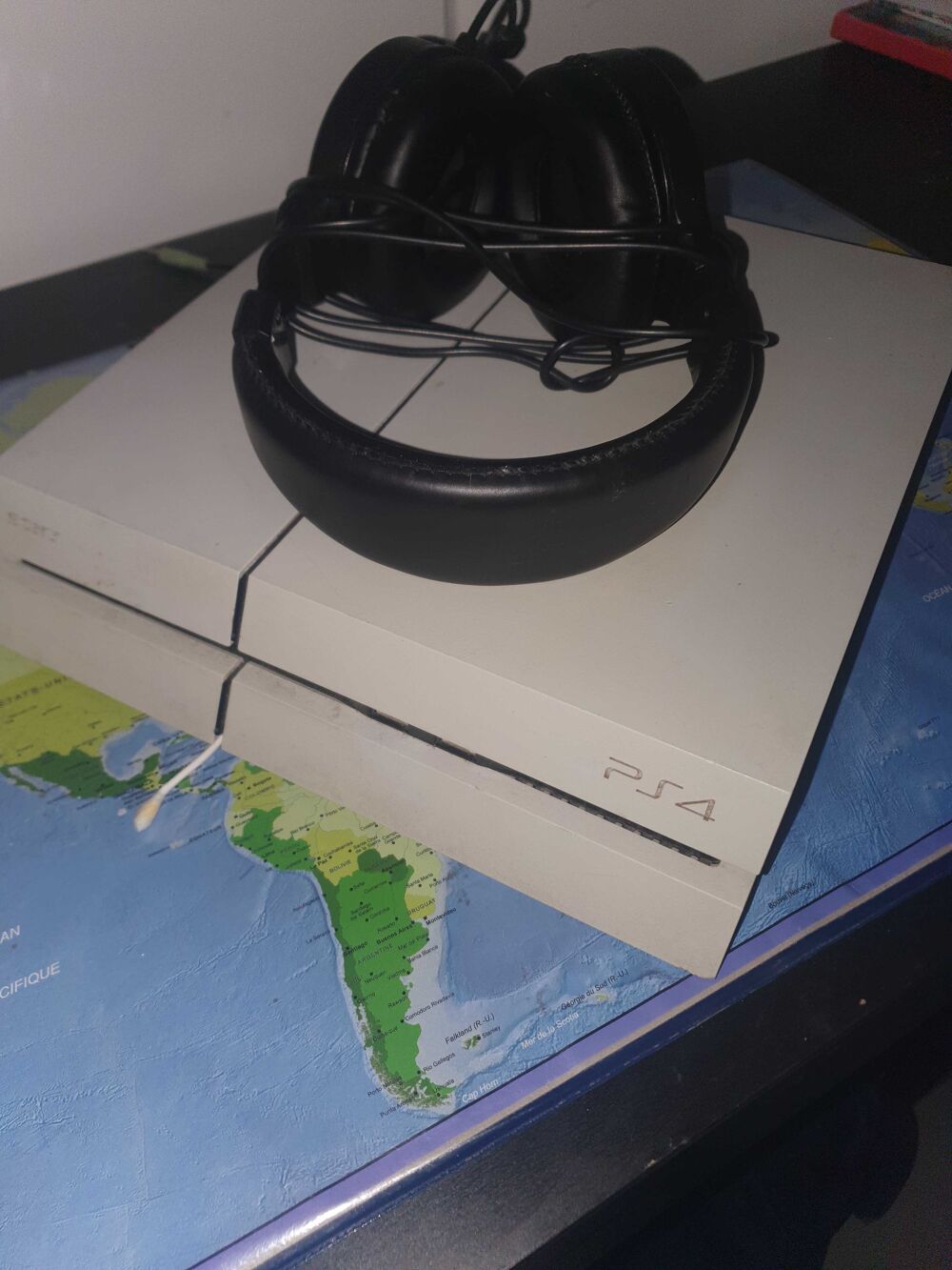 PlayStation 4 Consoles et jeux vidéos