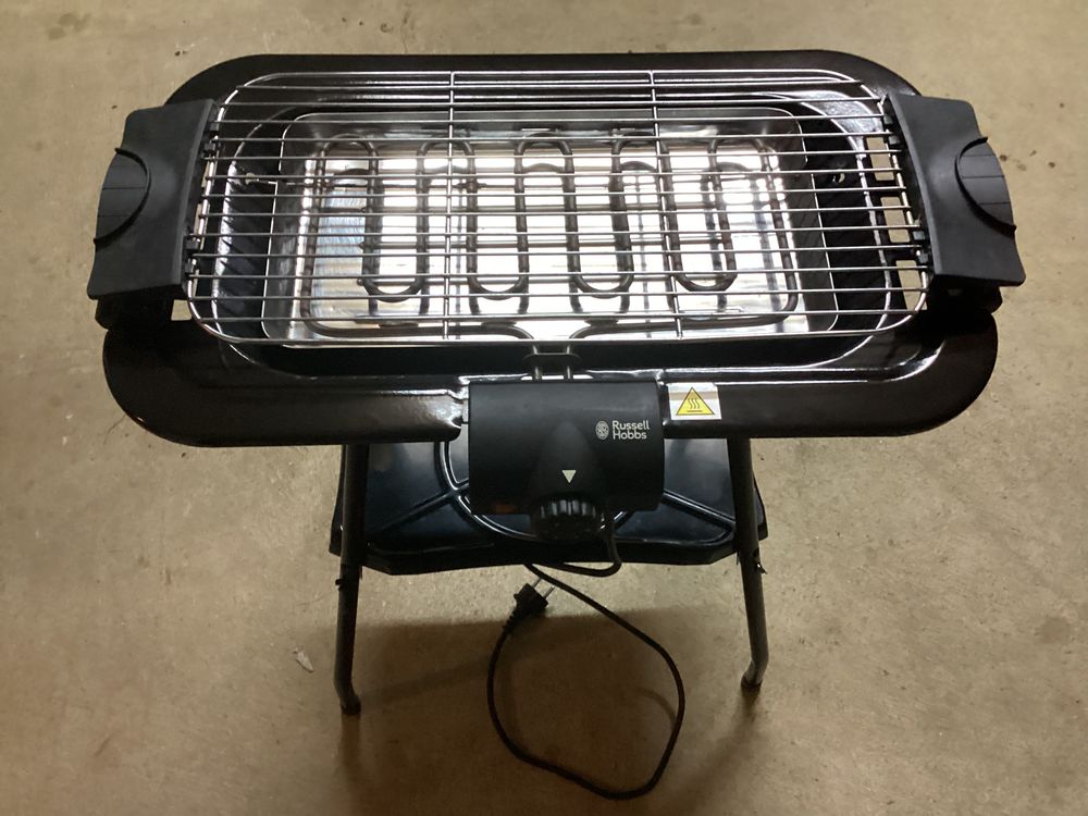 barbecue - plancha &eacute;lectrique RUSSEL HOBBS 20950-56. Electroménager