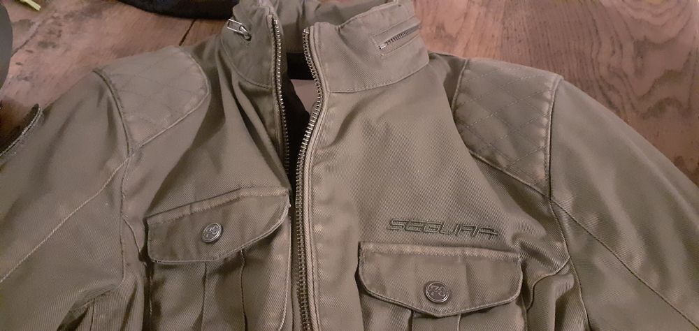 &eacute;quipement moto femme Vtements