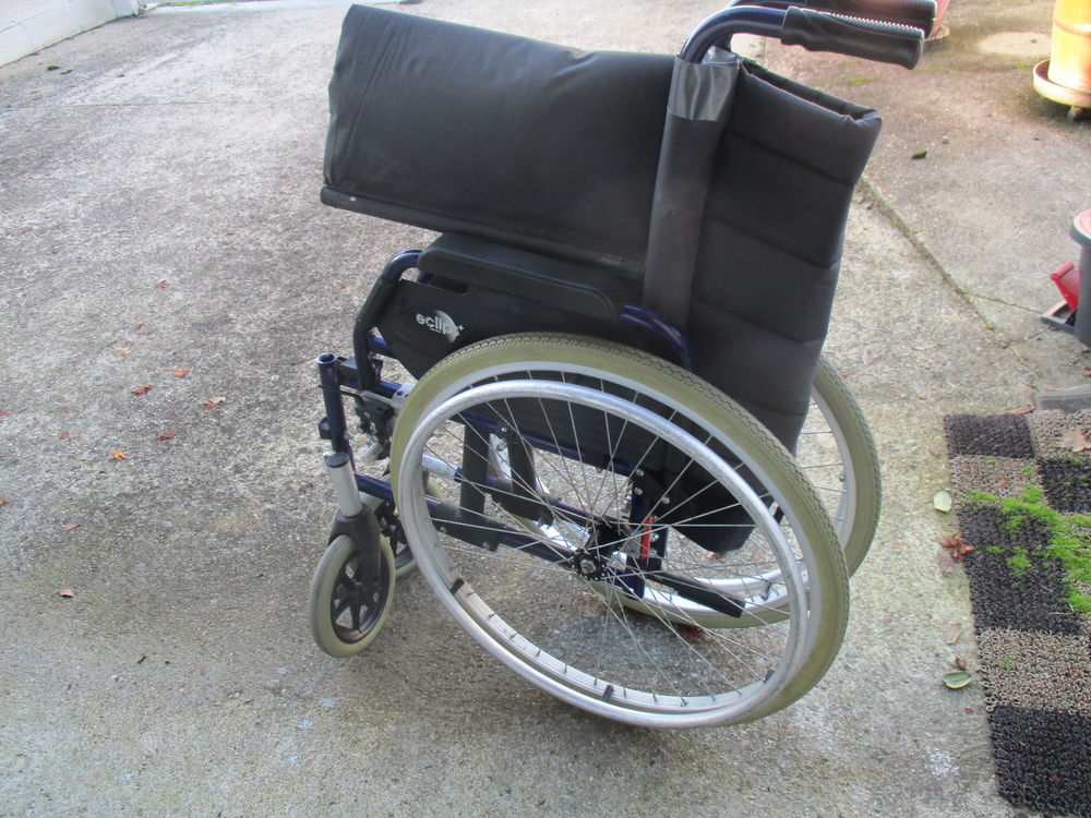 fauteuil pliant handicap&eacute; double roue, Bricolage