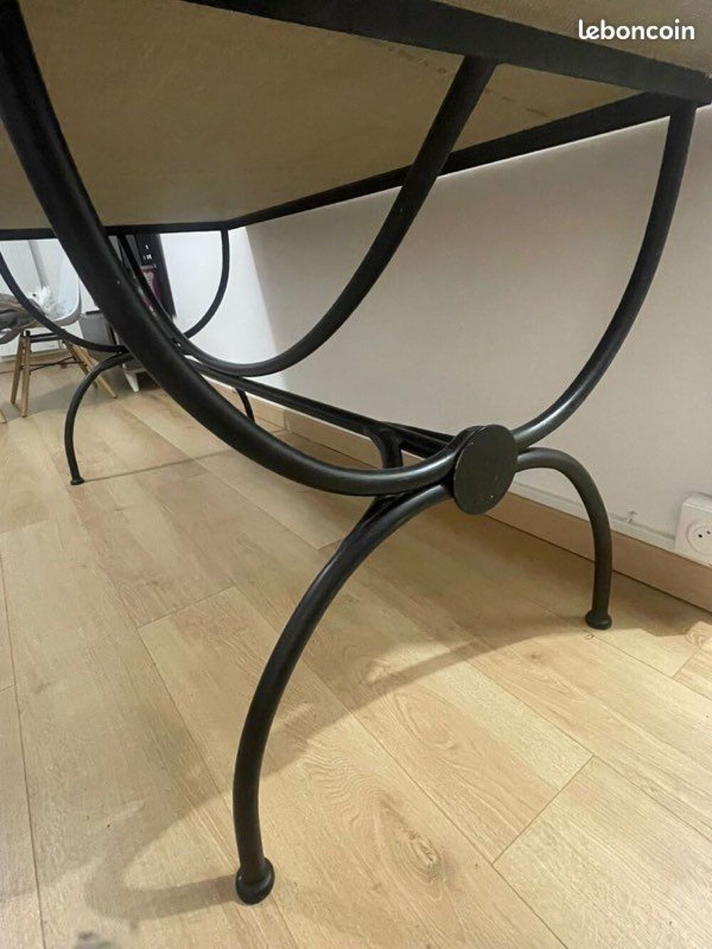 Table c&eacute;ramique
Meubles