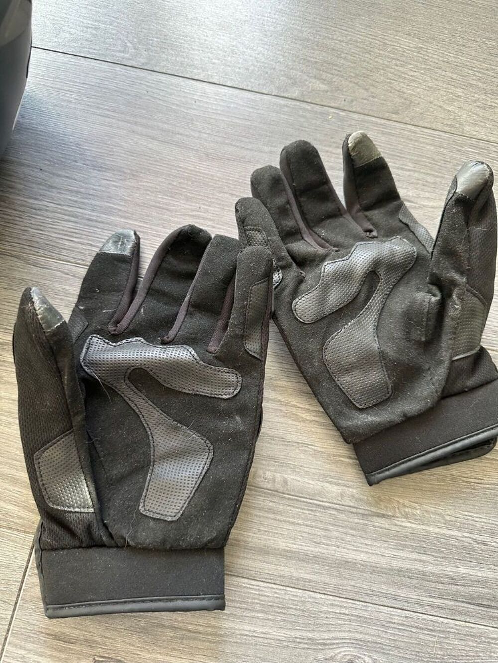 Casque moto modulable Shark pour adulte + gants Sports