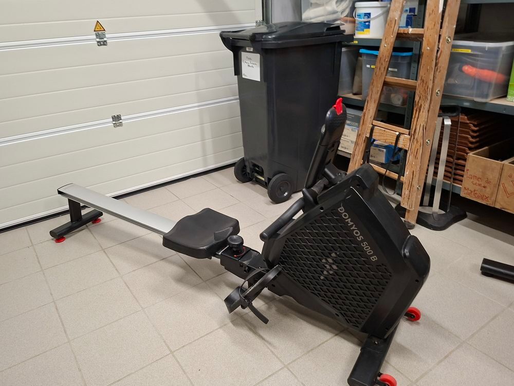 Rameur DOMYOS 500 B peu servi en excellent &eacute;tat Sports