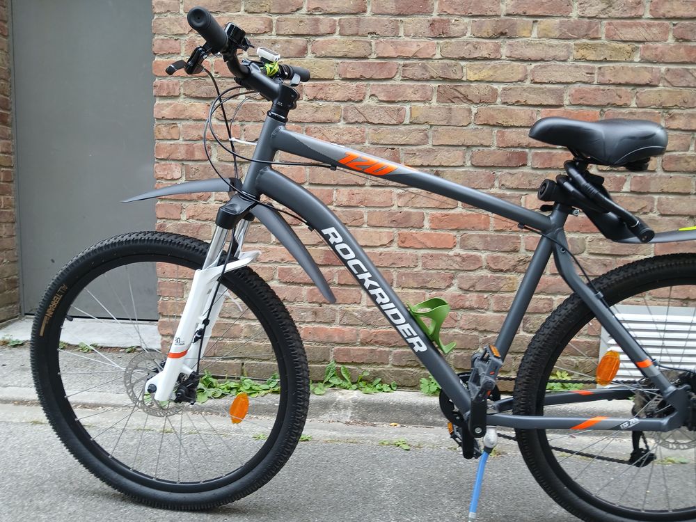 v&eacute;lo rockrider de d&eacute;catthlon ST 120 Vélos