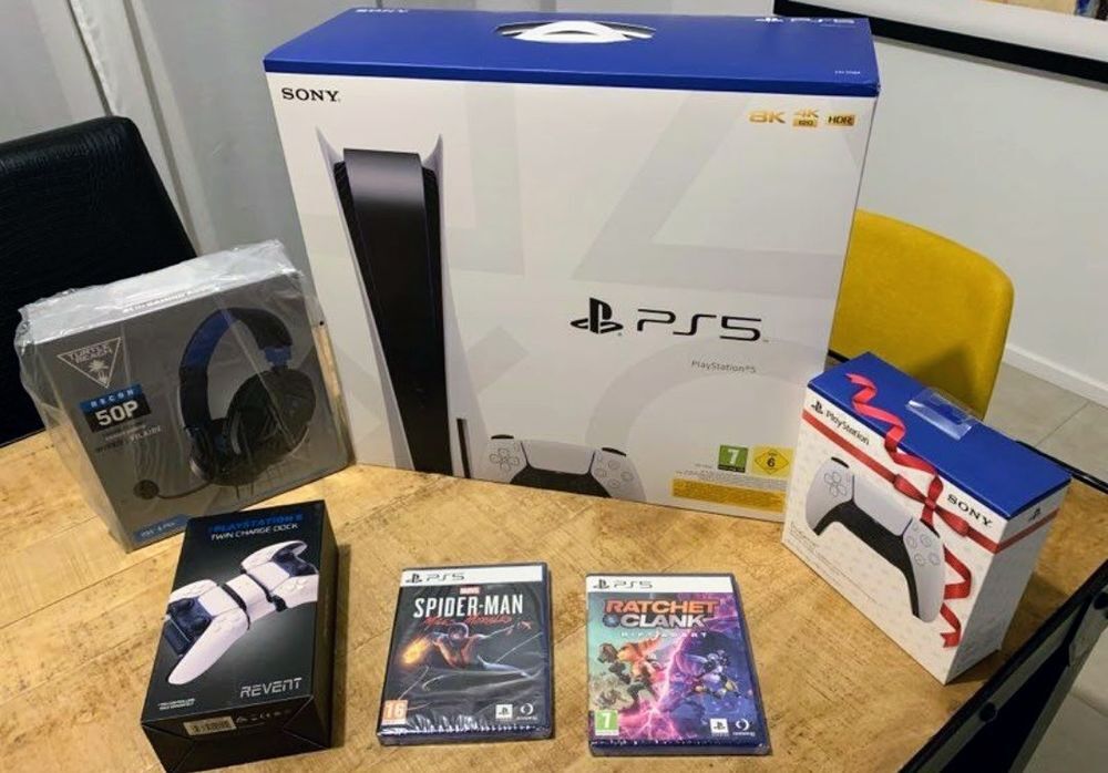 [NEUF] Pack Ps5 standard + Spiderman + ratchet et clank + ca Consoles et jeux vidéos